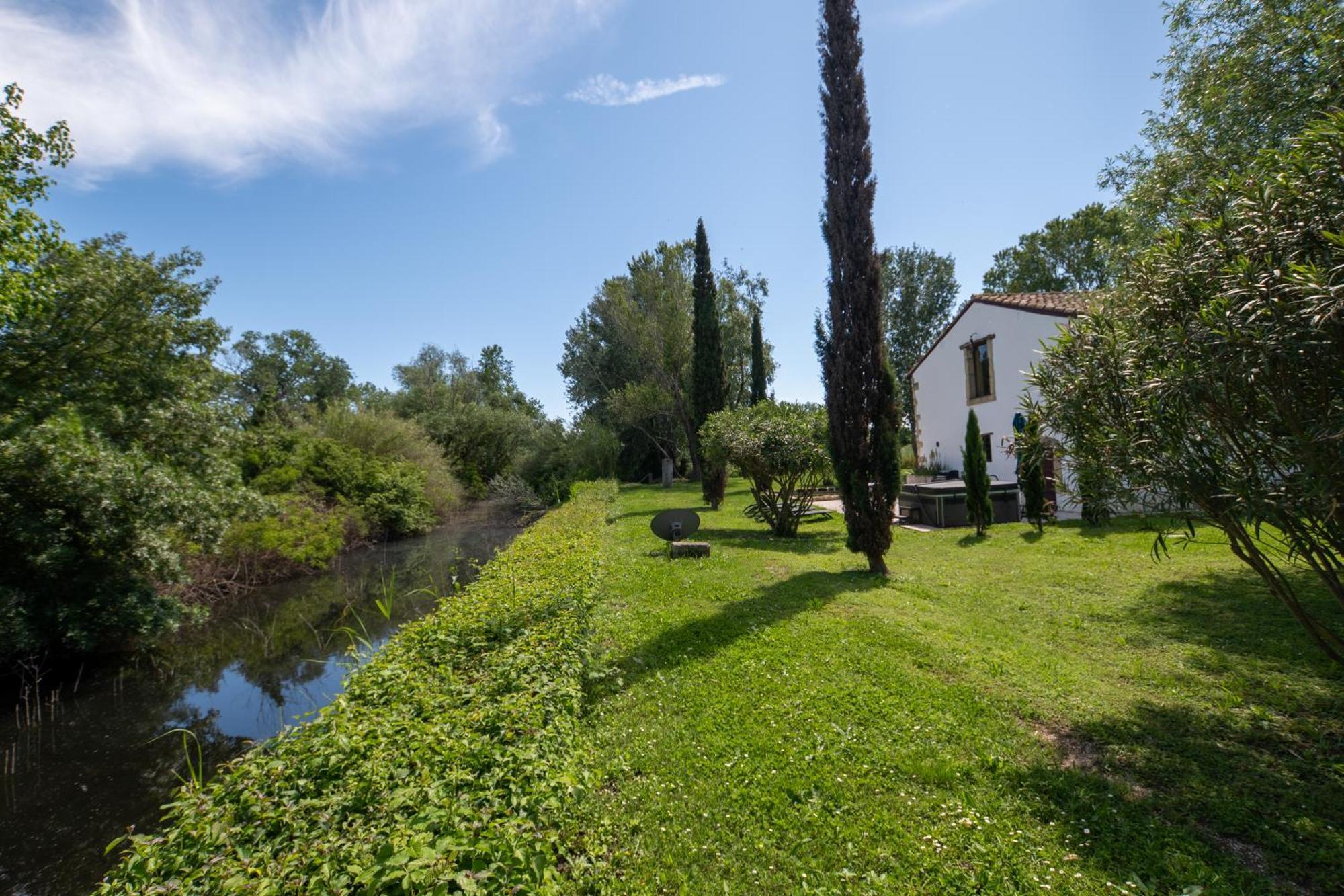 Mas Des Eaux Claires Arles Camargue Villa Saint-Gilles  Eksteriør billede
